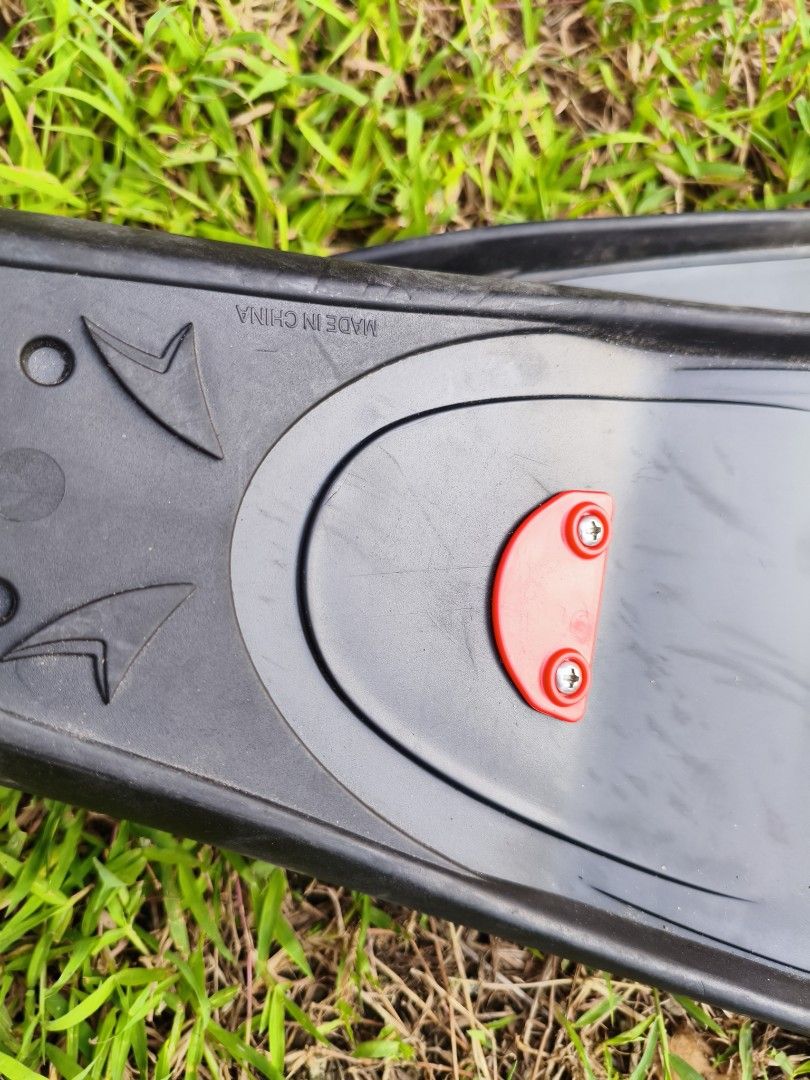 WAVE Scuba Diving Fins Size 39-40 (Category: Fishing) located in Cavite. Submitted by cappfinds86177 (Listing ID 1467705384, Image 3). Description: fins only natambak lang never pa ngamit cod lalamove.
