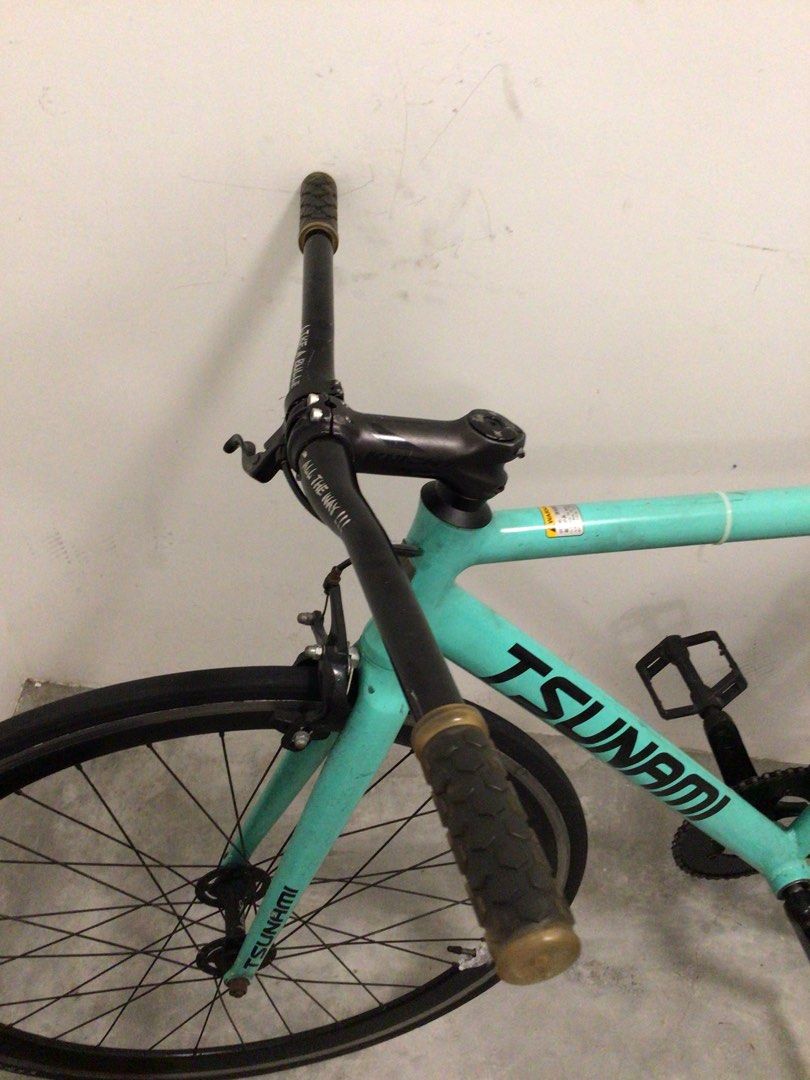 Weapon riser bar (Category: Bicycles) located in Singapore. Submitted by bright.raagi (Listing ID 1467760477, Image 2). Description: Weapon drop bar for fixie -wtt -wts you give price.