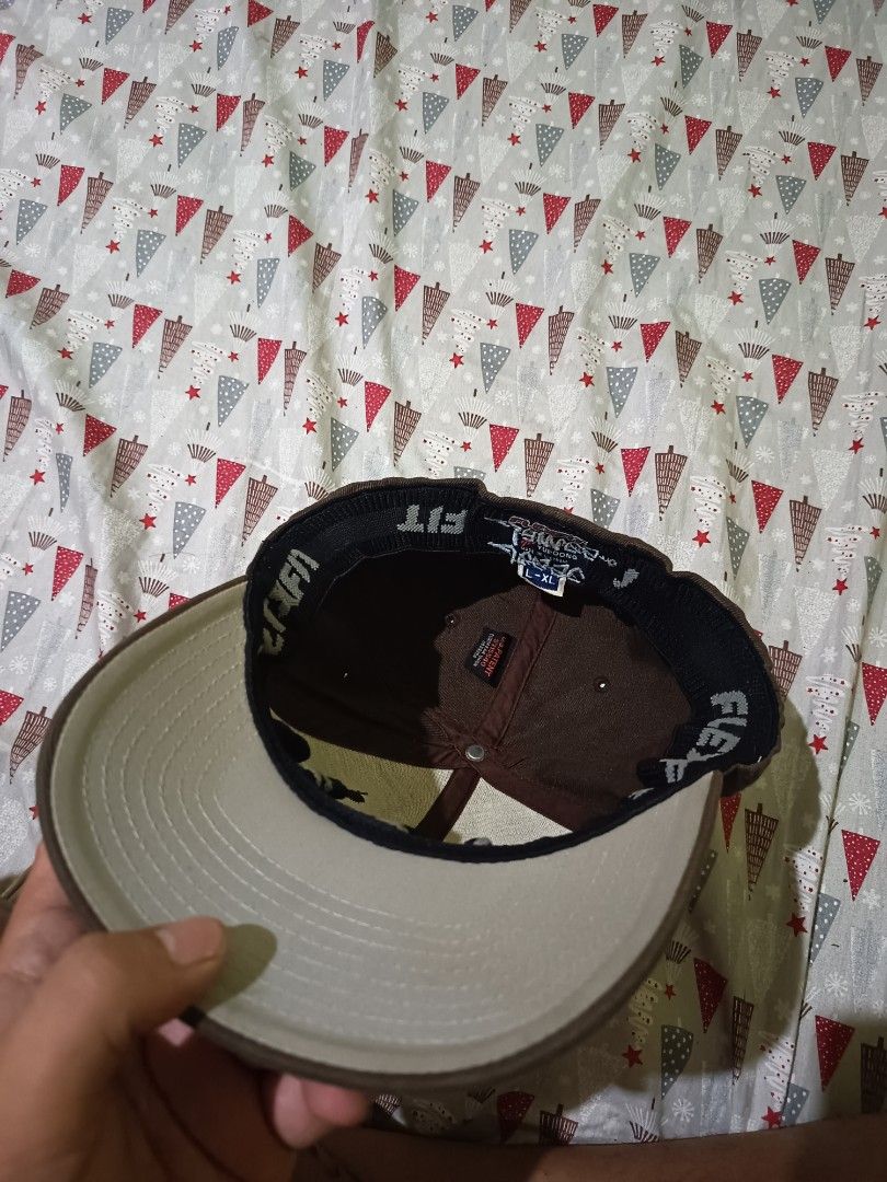 WestCoastChoppers (Category: Caps & Hats) located in Cuartero. Submitted by geobarredo (Listing ID 1467789206, Image 3). Description: WestCoastChoppers Size 7 3/8 Excellent Condi Issue: DM langs.
