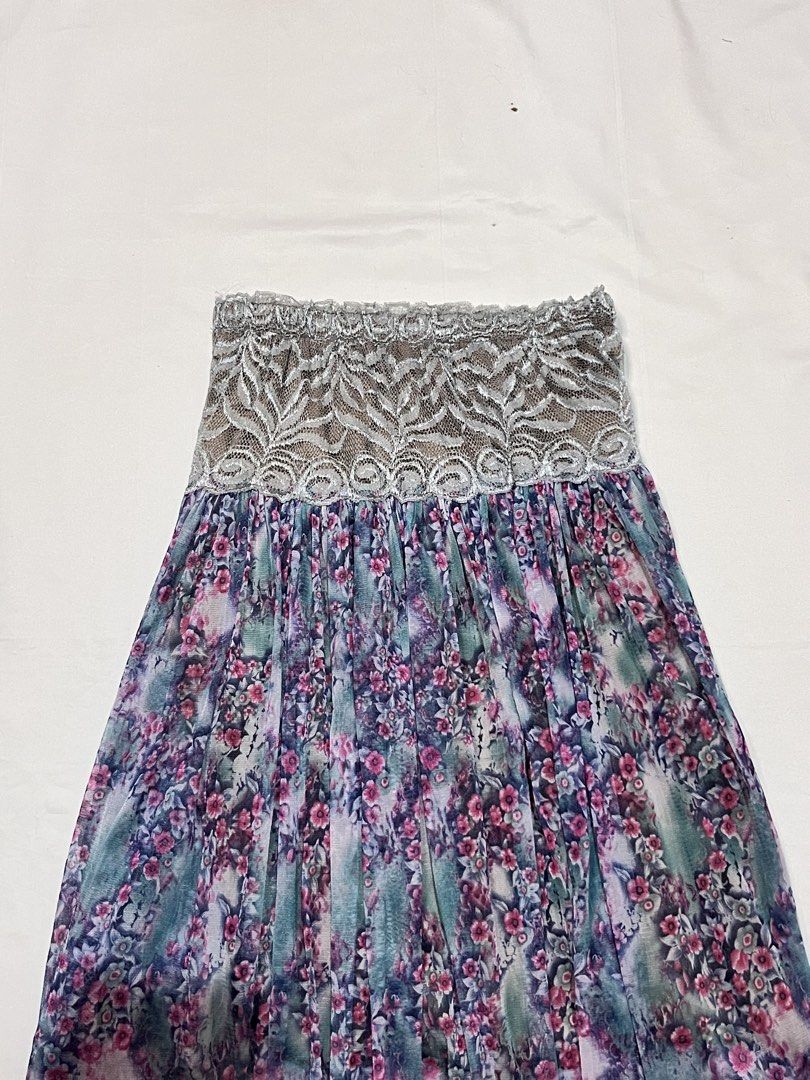 Whimsy purple and teal midi skirt (Category: Skirts) located in Santa Rosa. Submitted by spanishlattelxver (Listing ID 1467741252, Image 2). Description: ⋆ 𝒷𝓇𝒶𝓃𝒹 : — ⋆ 𝓈𝒾𝓏𝑒 : 24-36 ⋆ 𝒻𝓁𝒶𝓌𝓈 : none 𓏲ּ𝄢 𝒹𝑒𝓉𝒶𝒾𝓁𝓈 : whimsy vibess 🩵💜 ⋆˚꩜｡ 𝒎𝒊𝒏𝒆 : ₱179.