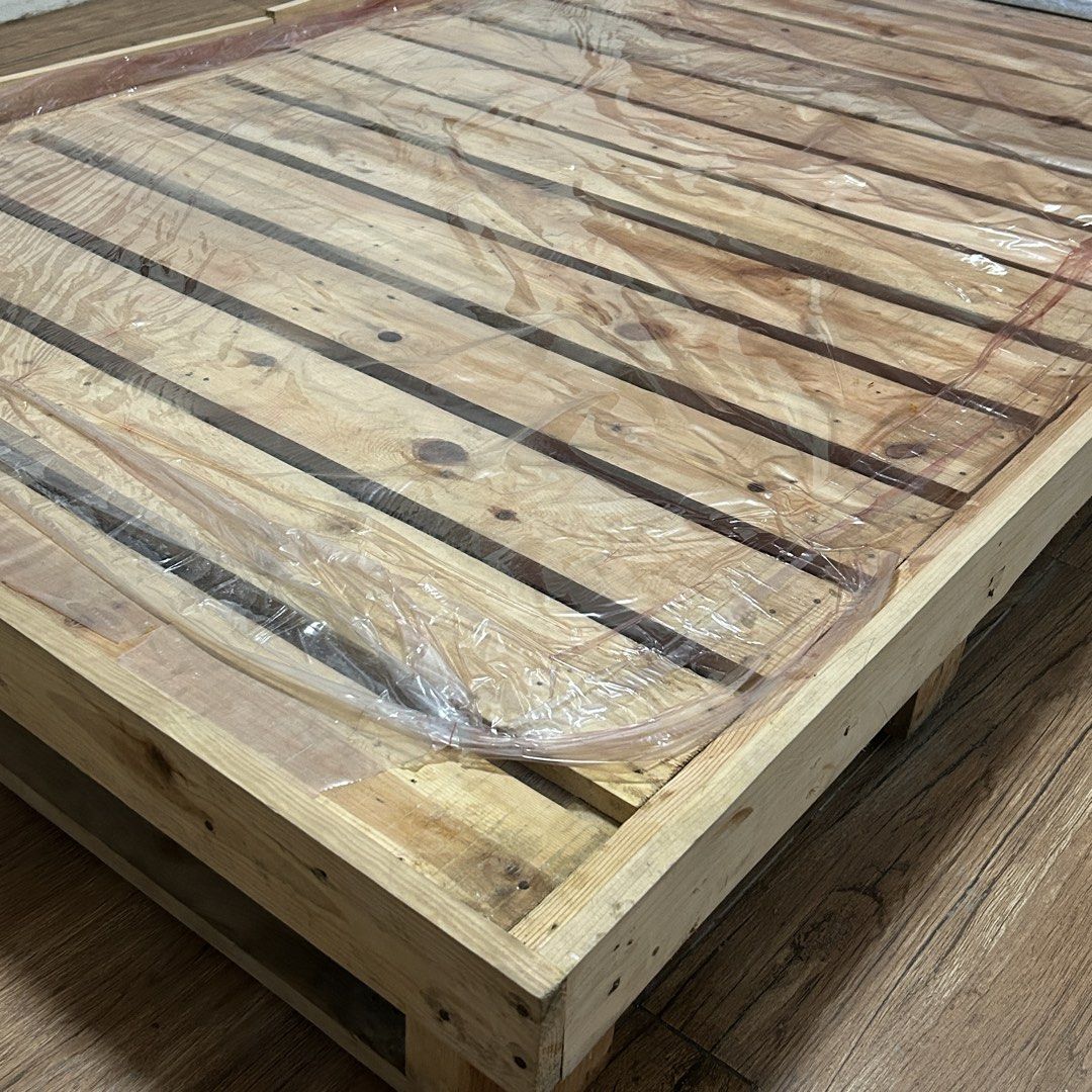 Wooden Bed Frame with Foam (Category: Bed Frames & Mattresses) located in Quezon City. Submitted by jaja.20 (Listing ID 1467718988, Image 3). Description: 48x75” semi double 6” height -Comes with Mandaue foam mattress, lightly used. This bed is barely used, only used for the guest room. Orig price: 3.5k customized palette bed frame with full stopper + 2k foam Pickup at: Novaliches, QC.