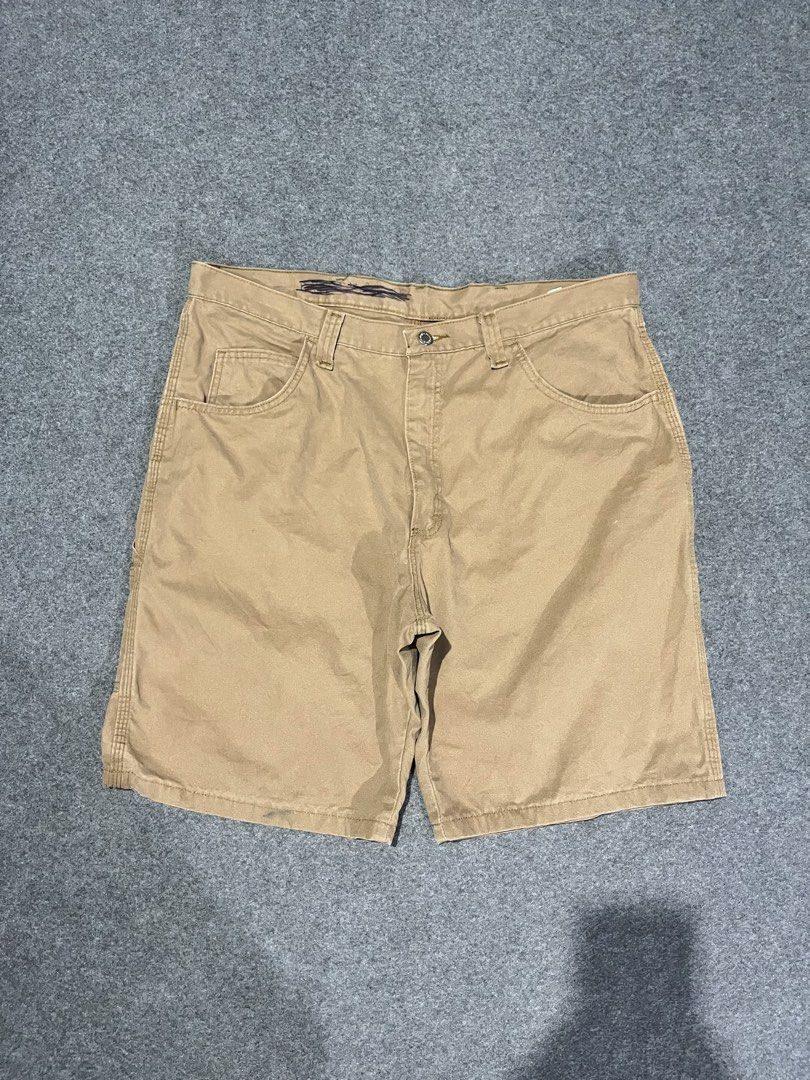 Wrangler carpenter denim jorts (Category: Shorts) located in Lapu Lapu. Submitted by jhonrener41426 (Listing ID 1467713007, Image 3). Description: Size 38 Length-22 Leg opening-12 Excellent condition Color rate 9:8/10 Authentic Issue none Choco brown .