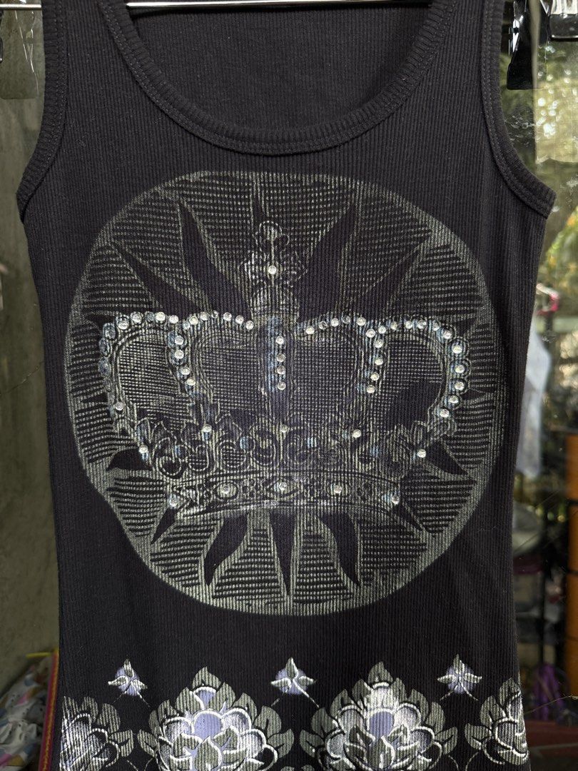 Y2K AKUALANI tank top (Category: Sleeveless) located in Manolo Fortich. Submitted by thriftacktoe34 (Listing ID 1467683650, Image 2). Description: Excellent condition Color rate 9.5/10 Size Small Dimes W11.5 x L26 stretchable FREE shipping fee.