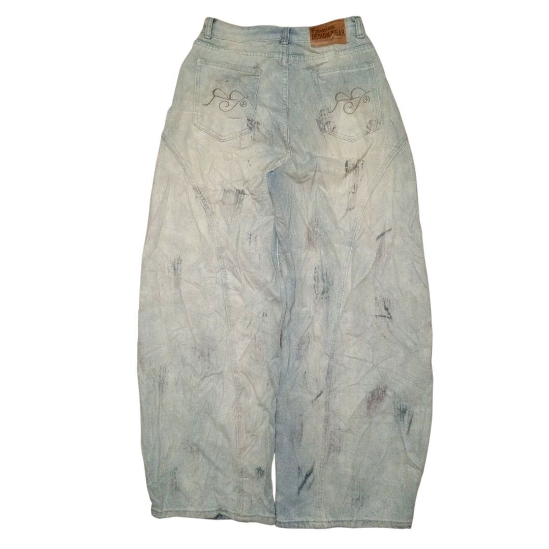 Y2k baggy pants (Category: Jeans) located in Bacoor. Submitted by jeffmedrin55454 (Listing ID 1467729664, Image 1). Description: dimes: waist 27 length 40 hem 10.5 thighs 13 no issue location Bacoor Cavite.