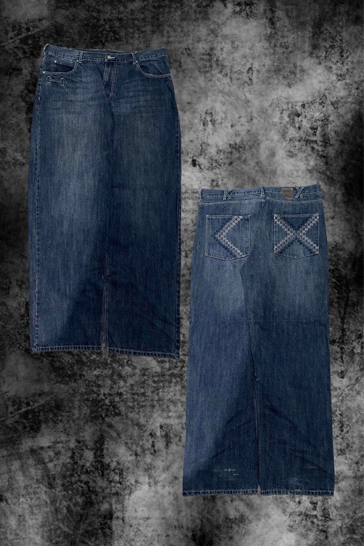 Y2K Kix Baggy Jeans (Category: Jeans) located in Manila. Submitted by mals.col (Listing ID 1467730723, Image 1). Description: 42” x 47” Thigh: 16.3 LO: 10.3 Check slides for when worn Issues: needs wash, slit holes, heelbites ₱1,500+sf.