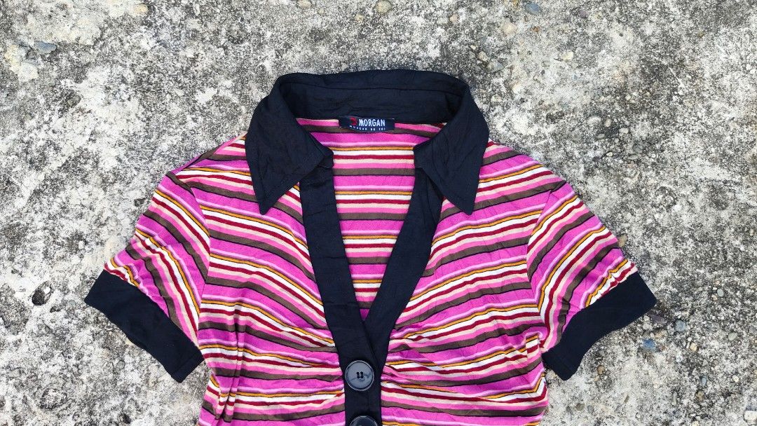 Y2K Morgan De Toi (Category: Blouses) located in Mati. Submitted by gsthrift (Listing ID 1467715098, Image 3). Description: size small on tag length 22 width 12.