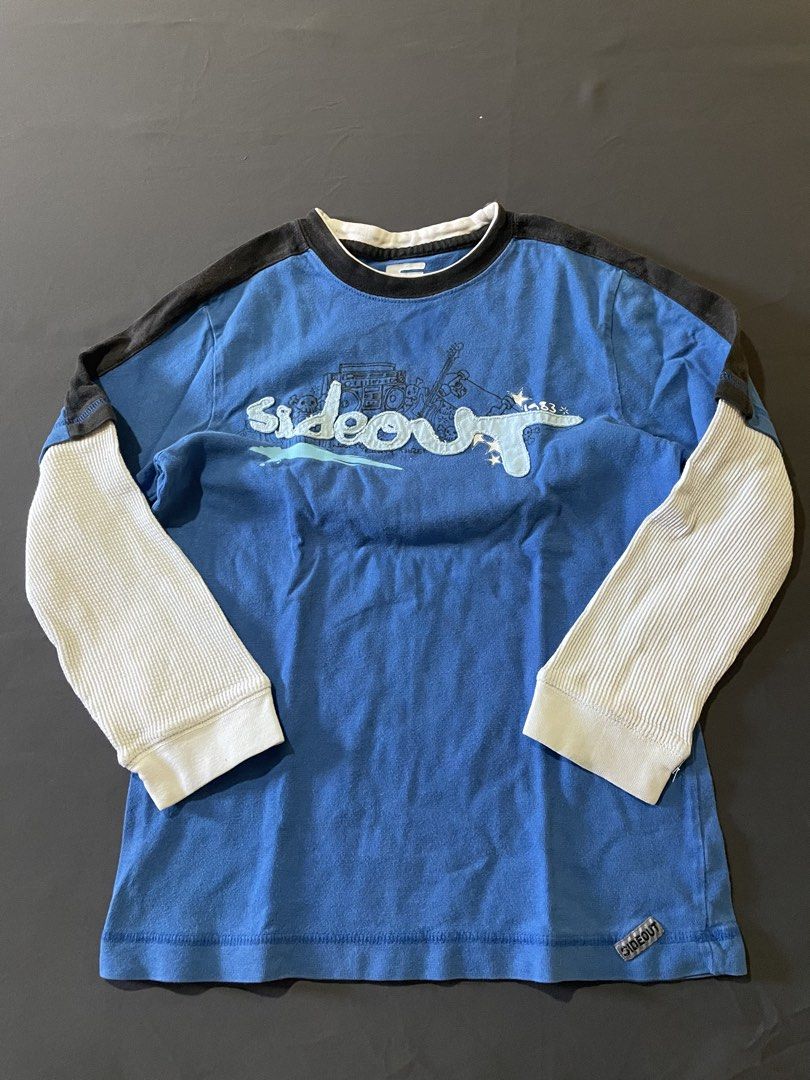 y2k side out pullover (Category: Babies & Kids Fashion) located in Tarlac. Submitted by thriftwithass (Listing ID 1467679454, Image 1). Description: Issue: hairline.