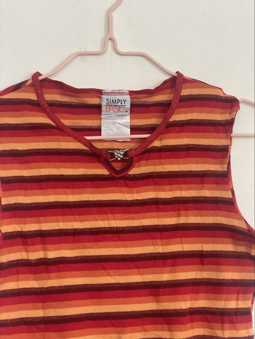 Y2K Simply Basic Glittered Stripe Tank Top (Category: Sleeveless) located in Tuguegarao City. Submitted by ziggerryy (Listing ID 1467776634, Image 3). Description: No flaws. No holes. Fits XS-Semi M ‼️PASS TO LOWBALLERS‼️ .