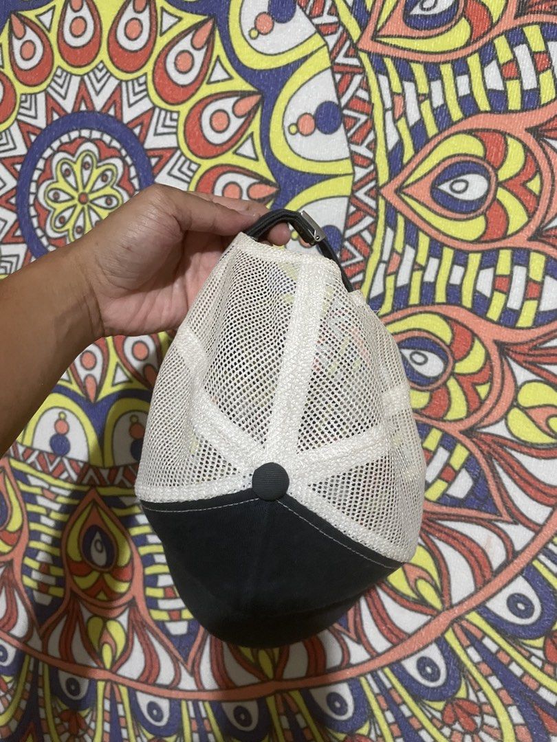 y2k von dutch tracket cap (Category: Caps & Hats) located in Iligan City. Submitted by yolkfinds (Listing ID 1467697118, Image 2). Description: strap back color rate 9/10.