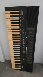Yamaha electronics piano 61, Hobbies & Lifestyle, Musical Instruments ...