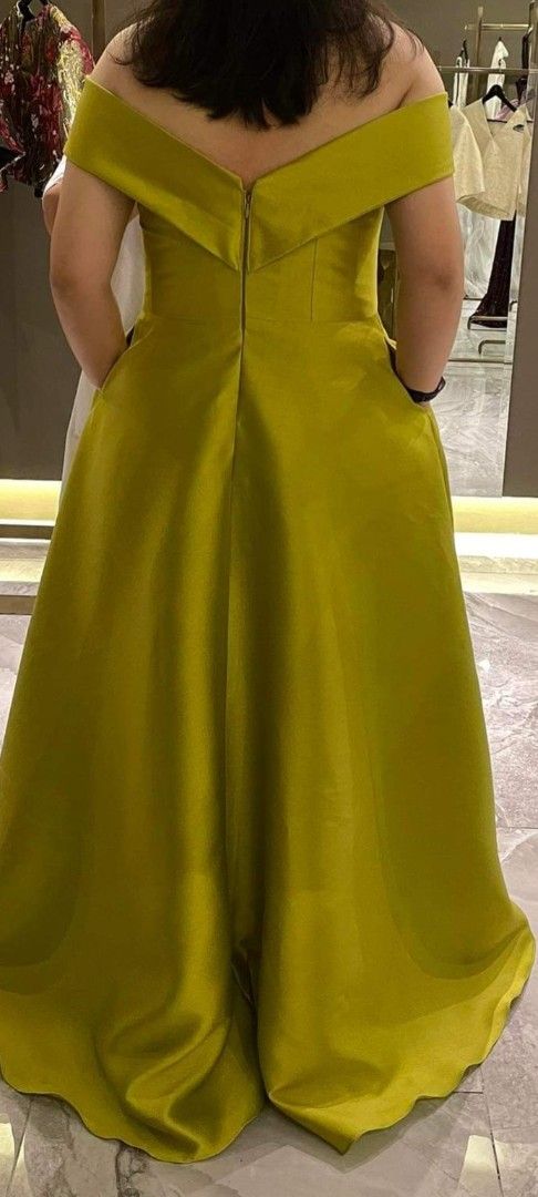 Yellow Gown With Pockets (Category: Dresses) located in Manila. Submitted by ej83108 (Listing ID 1467785387, Image 2). Description: Bridesmaid dress - Yellow off-shoulder gown with foldover collar, fitted bodice, defined waist - Floor-length skirt (5'4" + 1"-2" heels) - With pockets - Size medium to large - Worn only once for a wedding - Was around ~77kg when worn - RFS: ninang era na 😅.