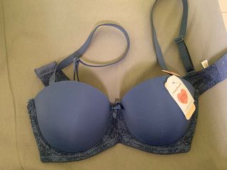 (Category: ) located in . Submitted by omega333 (Listing ID 1467630511, Image 1). Description: .