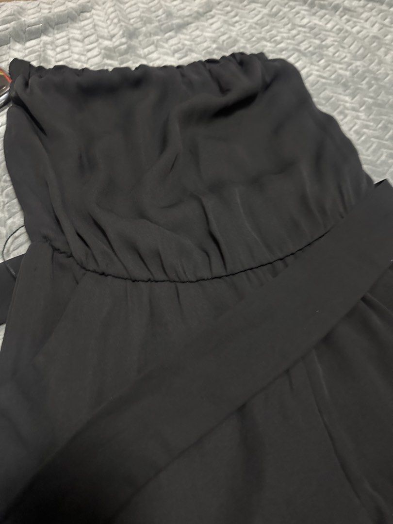 Zara - Jumpsuit (Tube) (Category: Jumpsuits) located in Caloocan City. Submitted by fabs_preloved01 (Listing ID 1467781531, Image 3). Description: Zara - Jumpsuit with Belt - tube - Size M.