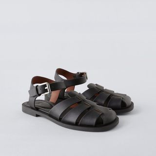 (Category: ) located in . Submitted by ourburstingwardrobe_ (Listing ID 1467688302, Image 1). Description: .