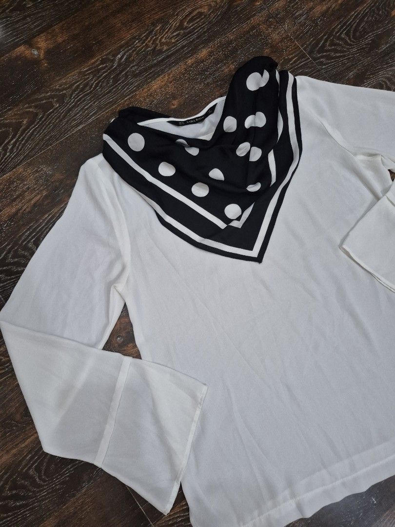 Zara Chifon Black and White Blouse (Category: Blouses) located in Santa Cruz. Submitted by deenem (Listing ID 1467616295, Image 3). Description: Like New😍👌 No flaws👌 XS on Tag Can fit S-M Asian (Measurements laid flat in inches) Bust:18 Armhole:8.5 Lenght: 23.5.