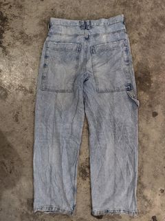 (Category: ) located in . Submitted by bsb.streetluxvintage.clothing (Listing ID 1467630549, Image 1). Description: .