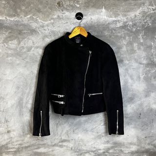 (Category: ) located in . Submitted by winterjacket.ph (Listing ID 1467671030, Image 1). Description: .