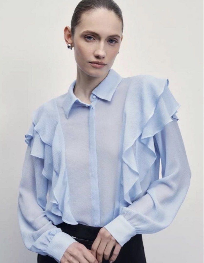 ZARA sheer raffles long sleeve (Category: Longsleeves) located in San Simon. Submitted by katechicha96 (Listing ID 1467715276, Image 1). Description: .