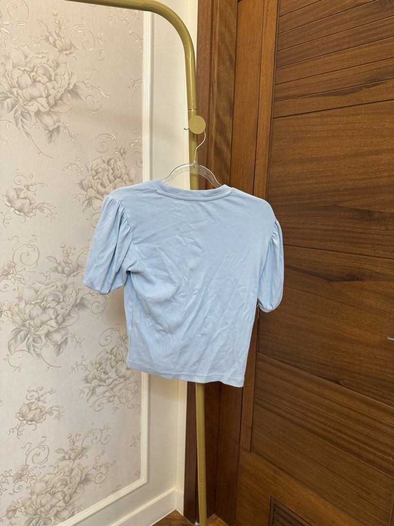Zara: Shirt in Blue (Category: Blouses) located in Quezon City. Submitted by vpauline (Listing ID 1467626163, Image 3). Description: 10/10.