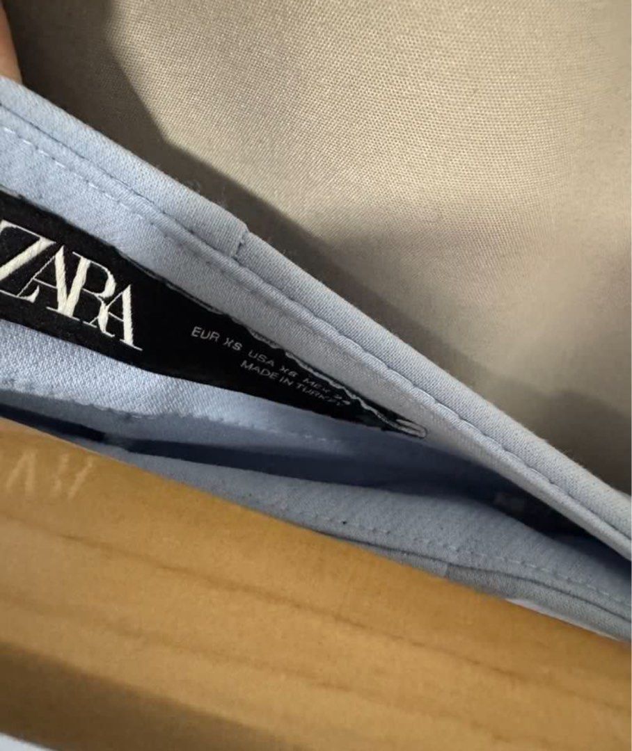 Zara skort (Category: Jeans) located in Quezon City. Submitted by prelovedsaleitems (Listing ID 1467766849, Image 2). Description: .