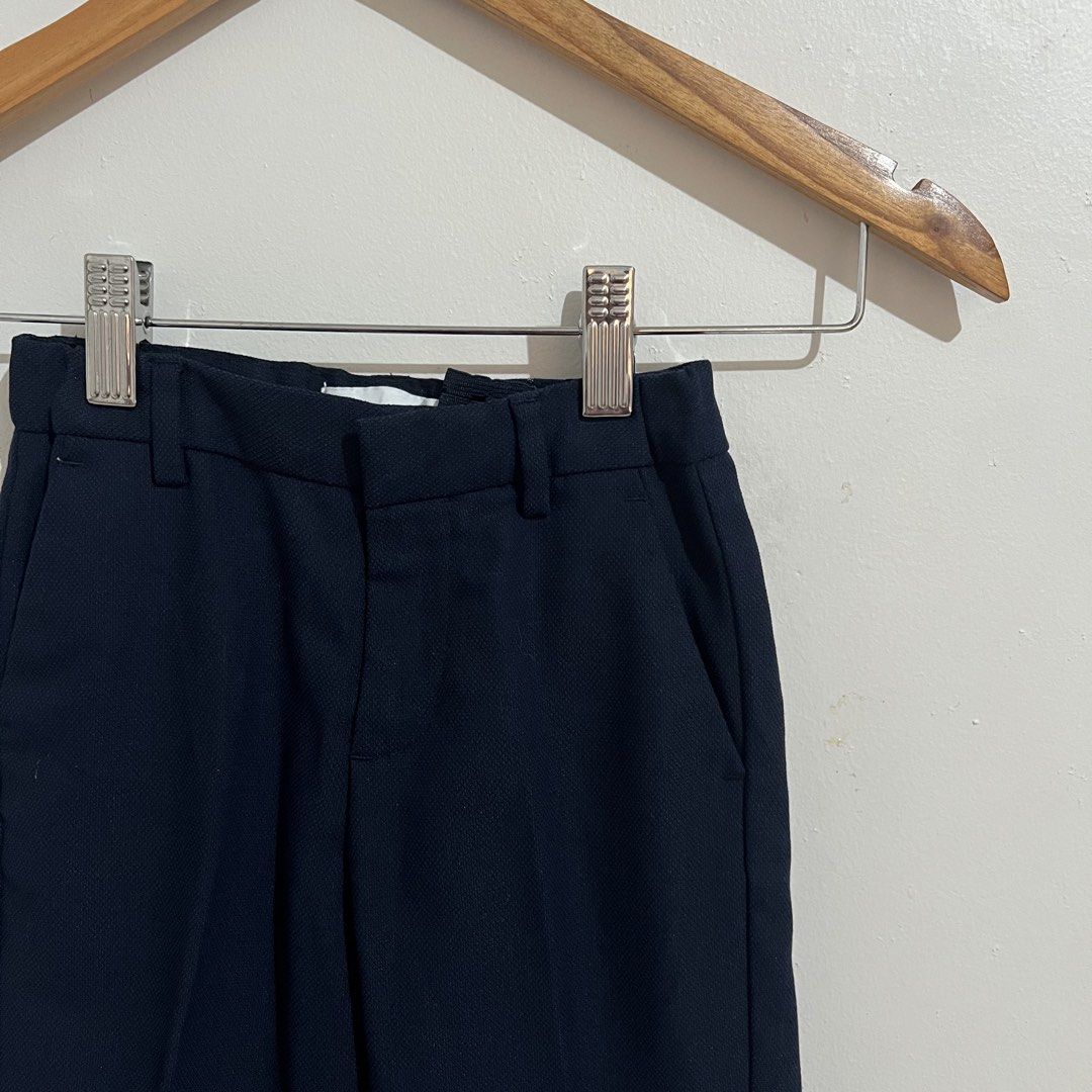 Zara suit pants (navy blue) (Category: Babies & Kids Fashion) located in Manila. Submitted by ourburstingwardrobe_ (Listing ID 1467699155, Image 2). Description: Size 6 (runs small) Tailored pants Like new condition.