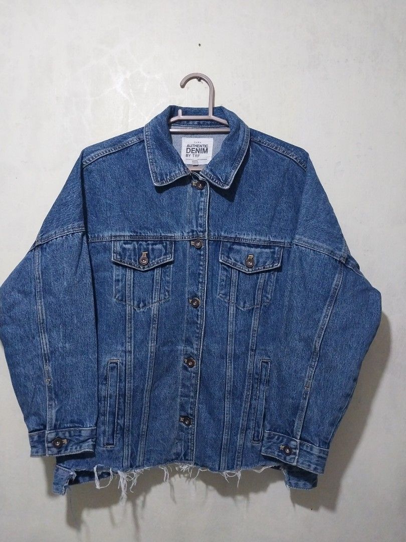 Zara TRF Authentic Denim Jacket (Category: Coats, Jackets and Outerwear) located in Manila. Submitted by PrinceDani.Clothing (Listing ID 1467643422, Image 2). Description: zara denim jacket Medium on tag xl fit 26in width 25in length excellent condition .