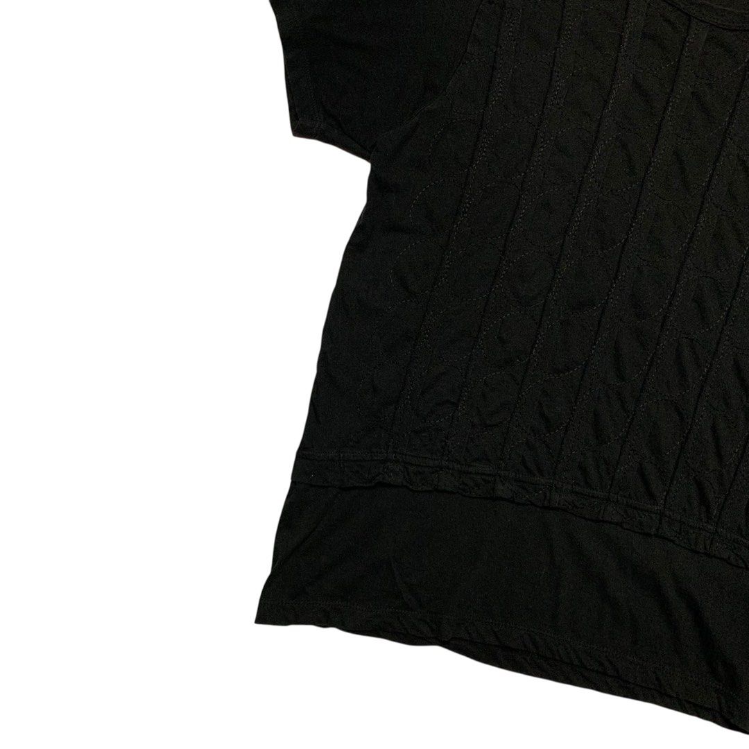 Zucca Japan Shirt (Category: Shirts) located in Baguio. Submitted by thesecretshop_ph (Listing ID 1467734513, Image 2). Description: Size: Medium Lenght: 25” Width: 20” Issue: -.