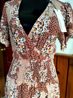 (Category: ) located in . Submitted by designeritems2000 (Listing ID 1467905008, Image 1). Description: .