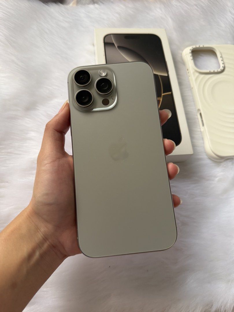 16 PRO MAX 512GB SMARTLOCKED (Category: iPhone 16 Series) located in Paranaque City. Submitted by marshmallowsss_ (Listing ID 1467939211, Image 2). Description: SALE OR SWAP SA LOWER IOS +CASH OPENLINE IN 2 MONTHS (DECEMBER) SMART/TNT/DITO FOR NOW NO DENT / SCRATCH ALAGANG ALAGA, PWEDE SA MAARTE PERO HINDI SA LOWBALLERS :) 87%BH COMPLETE INCLUSIONS.