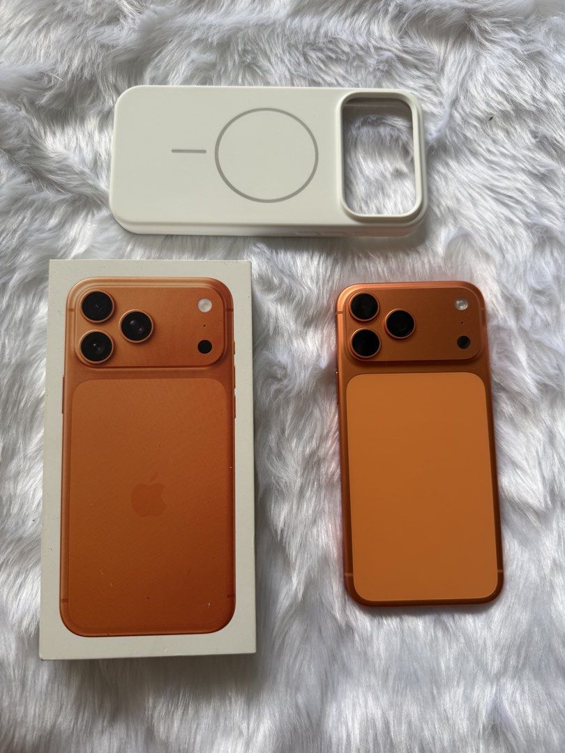 17 PRO MAX 512GB COSMIC ORANGE (Category: iPhone 17 Series) located in Paranaque City. Submitted by marshmallowsss_ (Listing ID 1467938409, Image 2). Description: 17 PRO MAX 512GB OPENLINE SALE OR SWAP SA LOWER IOS +CASH 94%BH UNDER WARRANTY TILL JANUARY COMPLETE INCLUSIONS MAY SCRATCH LANG NG KEY SA UPPER PART SEE PIC BAWAL SA MAARTE & PASS SA BUY N SELL PLEASE! Paranaque / cavite area.