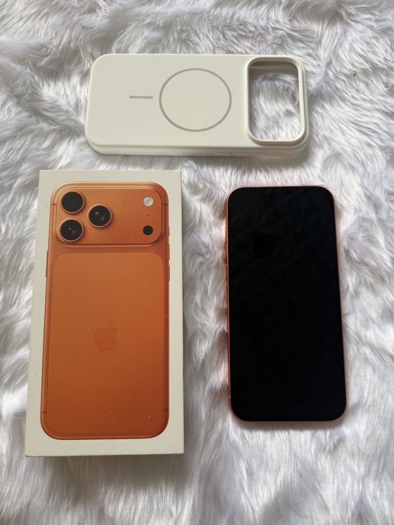 17 PRO MAX 512GB COSMIC ORANGE (Category: iPhone 17 Series) located in Paranaque City. Submitted by marshmallowsss_ (Listing ID 1467938409, Image 1). Description: 17 PRO MAX 512GB OPENLINE SALE OR SWAP SA LOWER IOS +CASH 94%BH UNDER WARRANTY TILL JANUARY COMPLETE INCLUSIONS MAY SCRATCH LANG NG KEY SA UPPER PART SEE PIC BAWAL SA MAARTE & PASS SA BUY N SELL PLEASE! Paranaque / cavite area.