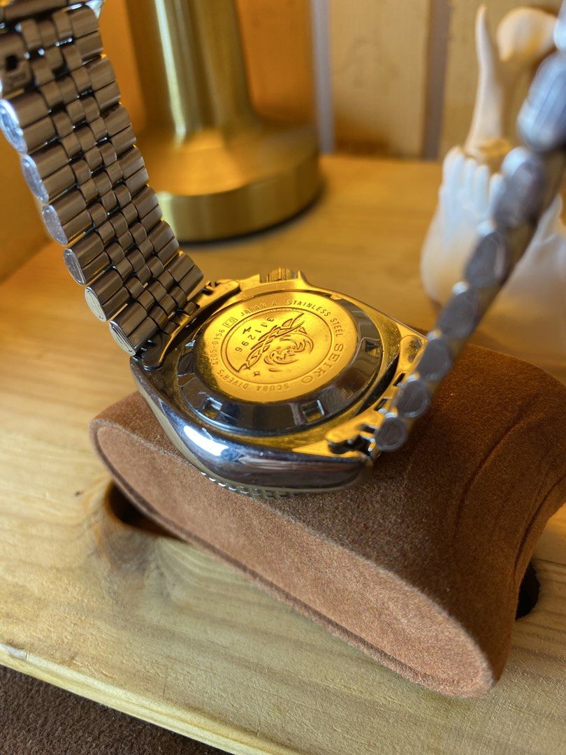 1983 Vintage Seiko Medium Diver (Category: Men's Watches) located in Pasig City. Submitted by barako.vintage (Listing ID 1467900597, Image 3). Description: Vintage 4205 Manual and Automatic Movement for Collectors ‼️Free 1 nato strap if you purchase the diver‼️ Watch Identification & Specifications Brand / Model: Vintage Seiko 150m Professional Hi-Beat Diver (commonly nicknamed the “Mini-Apocalypse” or “Baby Willard”) Reference Number: 311296 (st