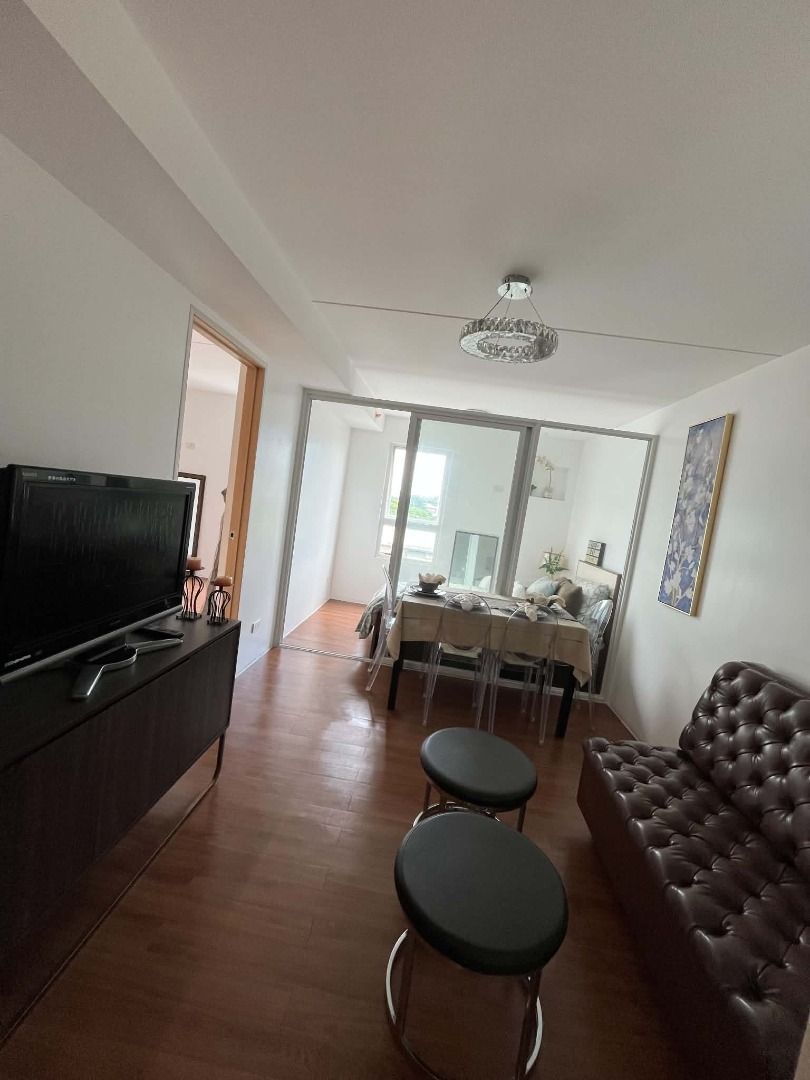 1BR CONDO UNIT FOR SALE IN PASIG (Category: Apartments & Condos) located in Pasay City. Submitted by nildzpedrosa (Listing ID 1370069792, Image 1). Description: 🏙️ CONDO UNIT FOR SALE – HAMPTON GARDENS, PASIG CITY! 🏡✨ 🔑 READY FOR OCCUPANCY (RFO)! Move into your new home or start earning through rental income! 90K TO MOVE-IN Looking for a condo in Pasig? This is your chance to own a unit at Hampton Gardens! ❤️ ✨ Ideal for: 🏡 End-users looking 