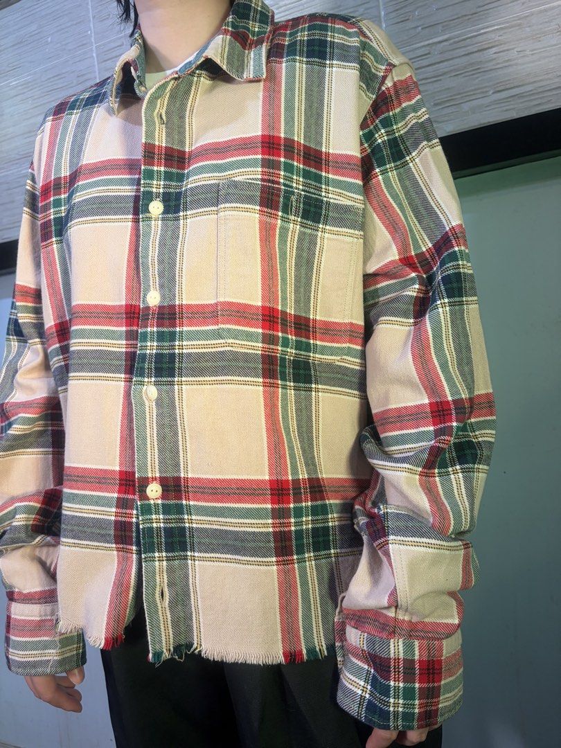 2000s Grunge GAP Cream and Tartan Cropped Buttondown (Category: Formal Shirts) located in Quezon City. Submitted by theiiclothing (Listing ID 1467856464, Image 2). Description: 2000s Grunge GAP Cream and Tartan Cropped Buttondown Size XL (width: 24 inches x length: 24 inches) 400PHP ONLY! DM us for reservations or further inquiries. For sure buyers, comment “mine” on this pic Stay blessed to be dressed! 🙏 Payment methods: * BPI/GCash/Maya/GoTyme