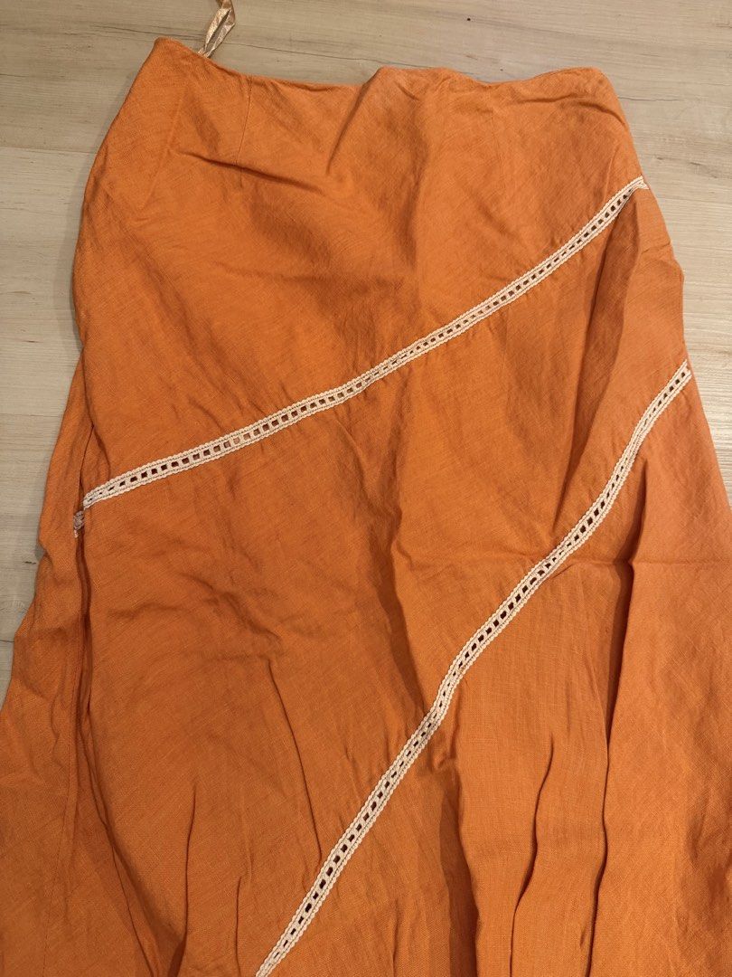Orange Midi Skirt (Vintage) (Category: Skirts) located in Manila. Submitted by _____car0usell (Listing ID 1467954311, Image 2). Description: bought for 1k+ in vintage thrift.