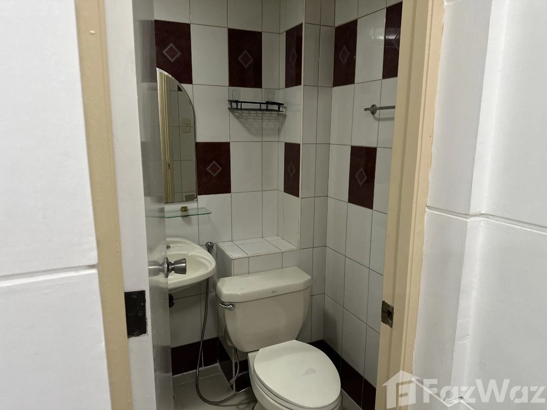 2 Bedroom Condo for rent at BSA Tower (Category: Apartments & Condos) located in Makati City. Submitted by propertyproph (Listing ID 1467891445, Image 3). Description: 🏙️ Spacious 2BR Apartment for Rent – BSA Tower, Makati ✨ Enjoy generous living space in this 107 sqm, 2-bedroom apartment at BSA Tower, Makati City. With two bathrooms and a spacious layout, it’s an ideal choice for professionals, couples, or families seeking a comfortable city re