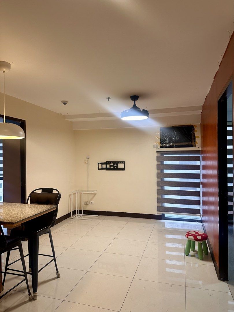 2 bedroom The Viceroy Residences (Category: Apartments & Condos) located in Makati City. Submitted by onlinerealestateph (Listing ID 1451225106, Image 2). Description: For SALE: The VICEROY Residences McKinley Hill, Taguig. Details: 2-Bedroom Condo Unit 2 toilet & bath 52 sqm (combined unit) with 2 Parking Slots 14th floor Unfurnished Inclusions: 2 AC units (Panasonic 1.5 hp), 1 washing machine (Samsung 2 in 1 17kg wash 15kg dry) Selling price: P