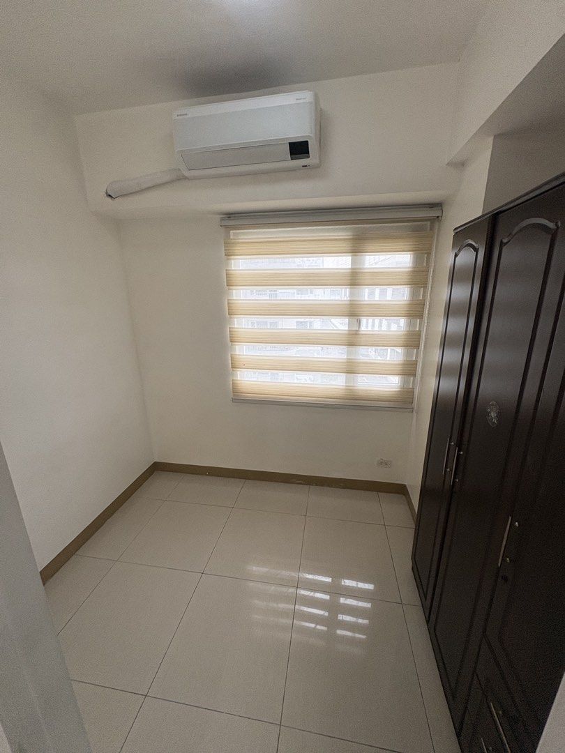 2br for rent South Residences Las Piñas (Category: Apartments & Condos) located in Manila. Submitted by brightflower_913403 (Listing ID 1468020522, Image 3). Description: Just walking distance to SM SOUTHMALL~ Just beside (NU) National University~ Monthly dues included ~ 6months to 1 year contract ~ 1 month advance and 1 month deposit ~ Good for 4pax~.