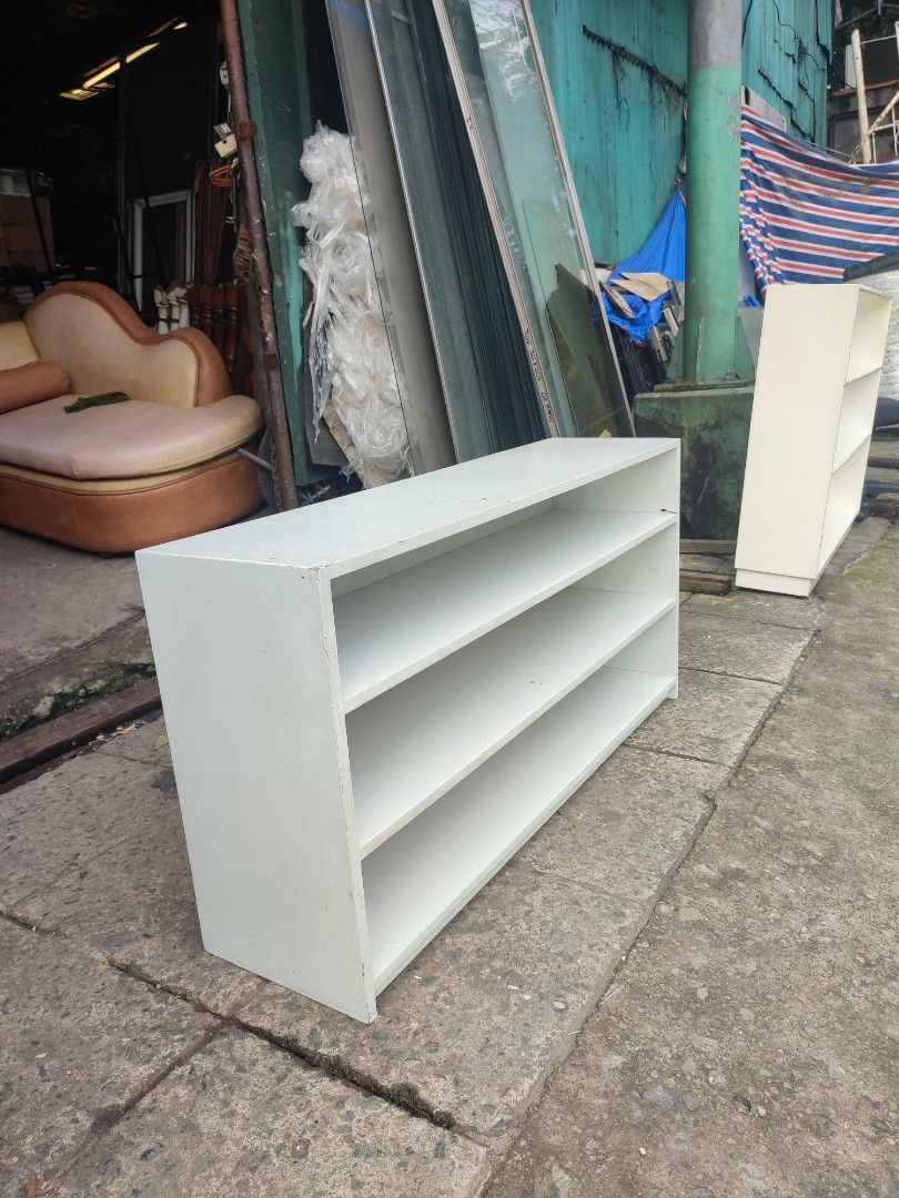 2-Layer Cabinet Shelves (Category: Shelves, Cabinets & Racks) located in Quezon City. Submitted by atgeremias313 (Listing ID 1467908892, Image 3). Description: 2-Layer Cabinet Shelves (2nd Hand) 122cm haba 32cm lapad 62cm taas Matibay Madaling linisin Ready to use 📲0985-887-8973 📌313 Quirino Highway, Baesa, Quezon City (Beside Baesa Hotel).