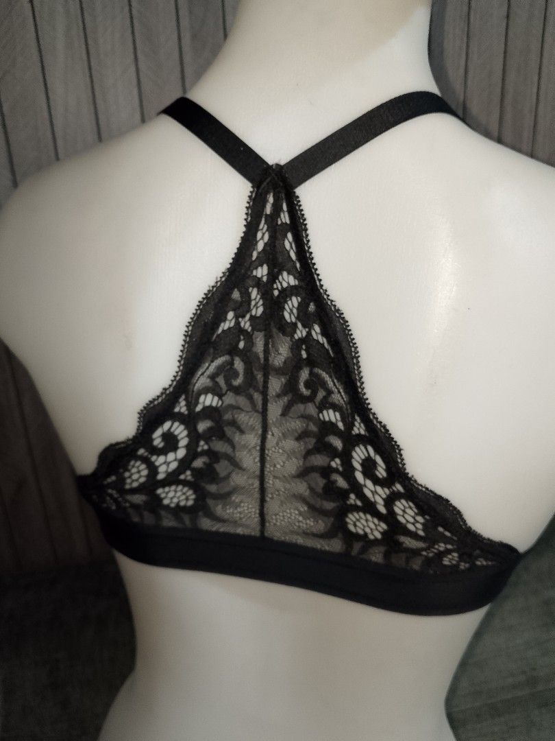 34c Black push up bra with underwire front closure (Category: Undergarments & Loungewear) located in Manila. Submitted by truecrystal-1407 (Listing ID 1467949196, Image 3). Description: .
