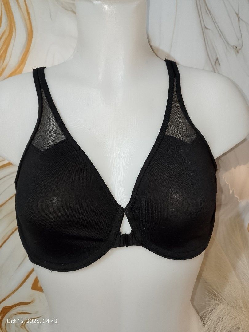 34dd WACOAL BRA FRONT CLOSURE CLASP NO PADS WITH UNDERWIRE (Category: Undergarments & Loungewear) located in Manila. Submitted by truecrystal-1407 (Listing ID 1468051979, Image 1). Description: orig WACOAL.