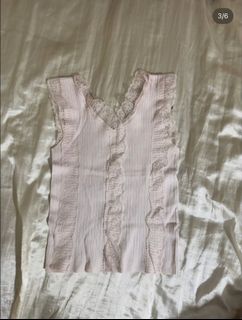 (Category: ) located in . Submitted by bouxloset (Listing ID 1467946928, Image 1). Description: .