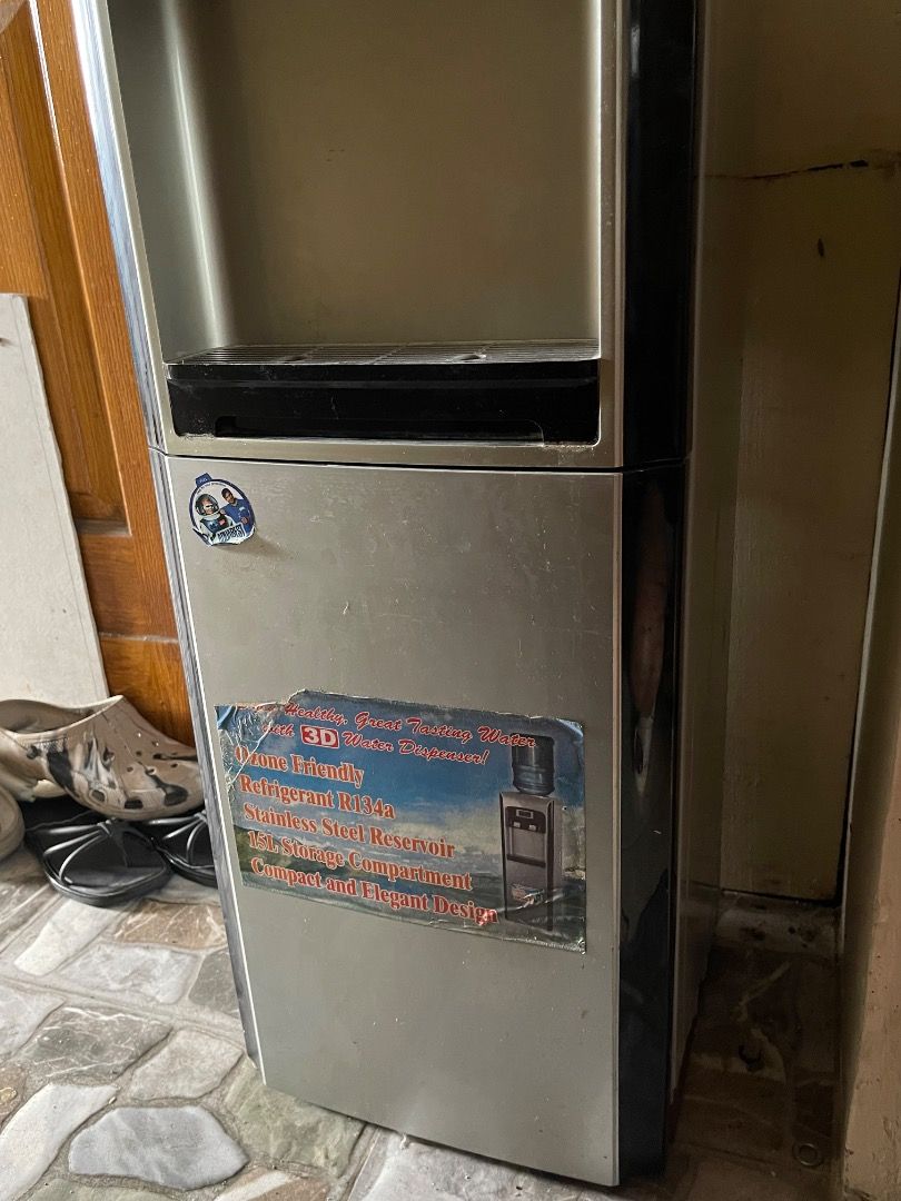 3D Hot & Cold Water Dispenser – Fully Functional (Category: Water Purifiers & Dispensers) located in Caloocan City. Submitted by jowdi_v (Listing ID 1467904868, Image 2). Description: Features: * Hot and cold water functions * With bottom storage compartment * Easy-to-use dispensing buttons * Stainless steel design Condition: Fully functional and working properly. It has visible scratches and signs of use due to normal usage, but all functions ar
