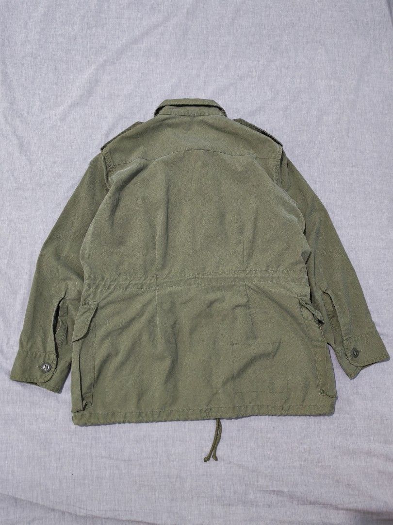 80s canadian army MK2 lightweight combat coat (Category: Coats, Jackets and Outerwear) located in Baguio. Submitted by used_clothing2600 (Listing ID 1467848821, Image 2). Description: 80s canadian army MK2 lightweight combat coat size 1 verygood condition signs of usage width 22.5 length 28.5 shoulders 17.5 sleeve length 22 P 3,500.