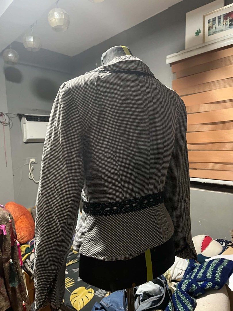 John Galliano style coat/jacket kay unger (Category: Coats, Jackets and Outerwear) located in Mandaluyong City. Submitted by ericsukay (Listing ID 1467939826, Image 2). Description: .