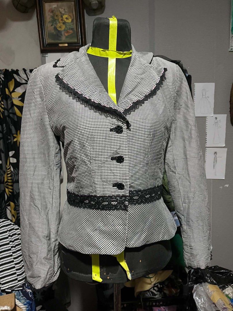 John Galliano style coat/jacket kay unger (Category: Coats, Jackets and Outerwear) located in Mandaluyong City. Submitted by ericsukay (Listing ID 1467939826, Image 1). Description: .