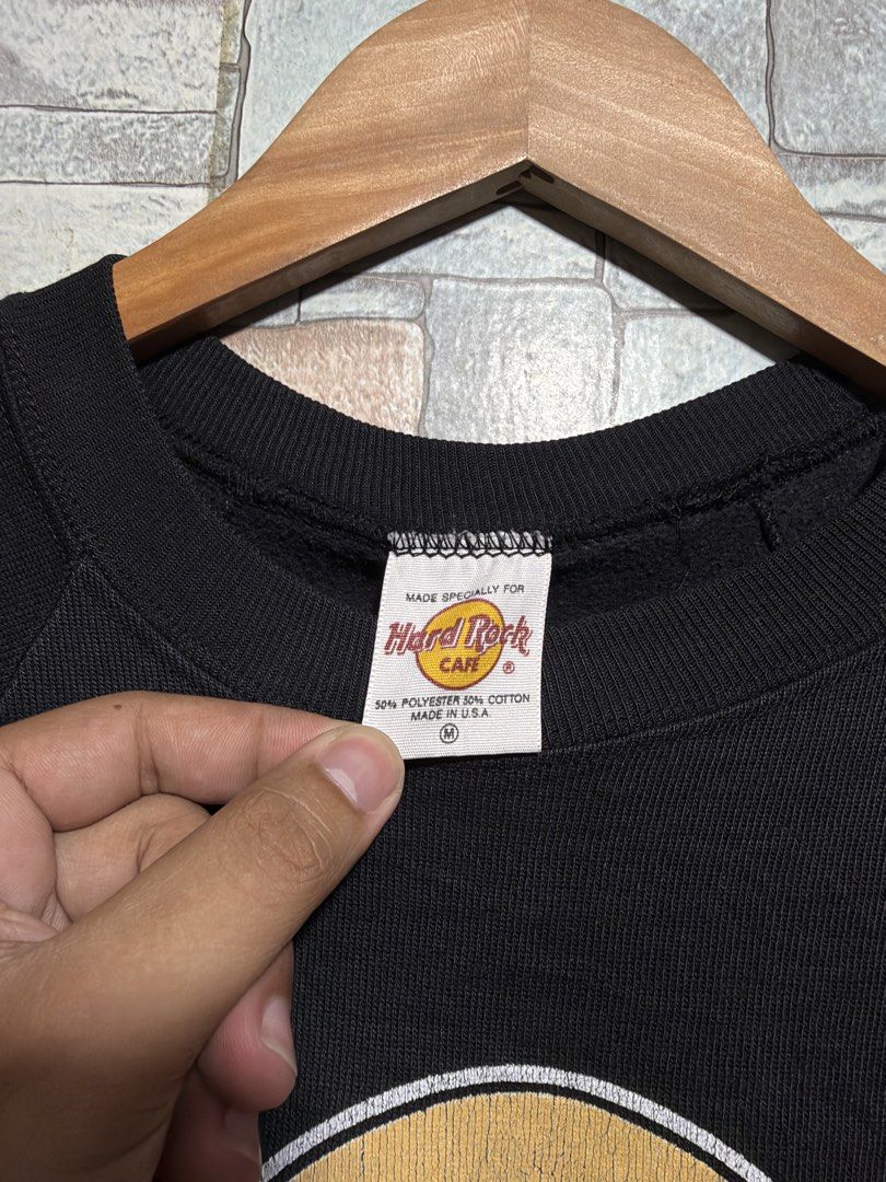 90’s sweater hard rock cafe (Category: Coats, Jackets and Outerwear) located in Quezon City. Submitted by ree3_dr0pp2k25 (Listing ID 1467923767, Image 3). Description: 19x26 Hairlines Good fade.