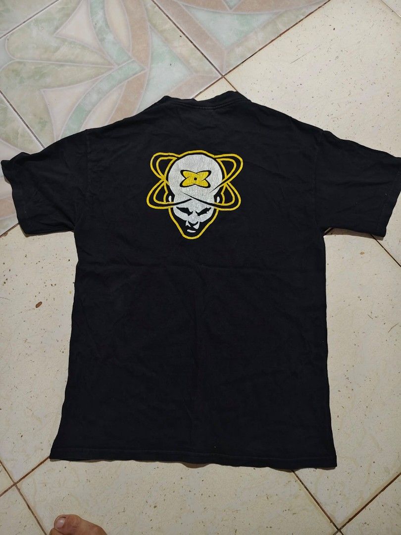 90s Twisted America Tee (Category: Activewear) located in Abucay. Submitted by fnds_wr (Listing ID 1468015596, Image 3). Description: .