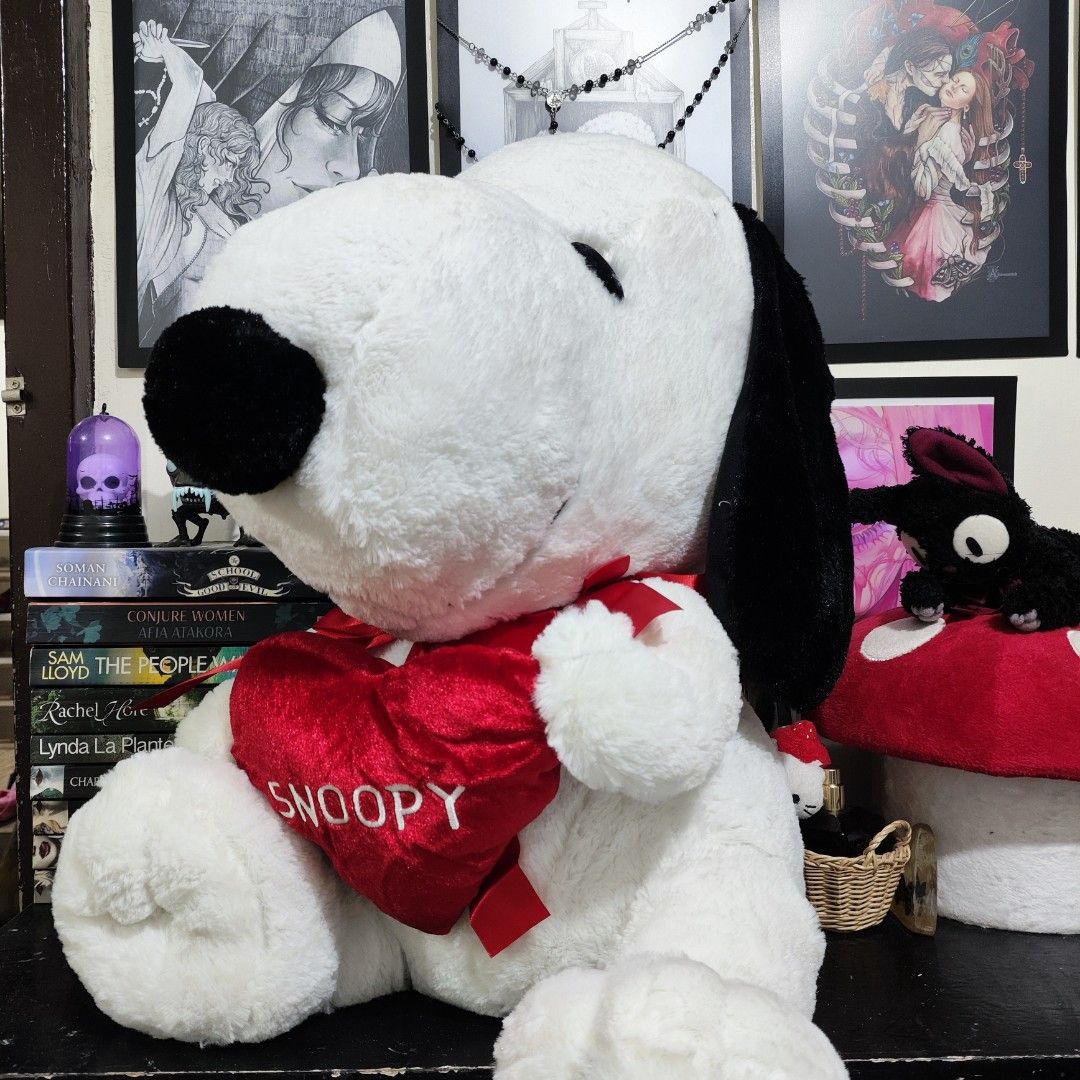 ✦ 2014 Peanuts Snoopy Jumbo Plush ✦ (Category: Plushies & Soft Toys) located in Santa Rosa. Submitted by rusalkascottage (Listing ID 1467967648, Image 1). Description: ୨୧ ───────────── ୨୧ P750 GC@@@sh P1000 COD / PayLater ♡ WYSIWYG ♡ Jumbo size, approximately 50 cm! ♡ Huggable and perfect for cuddles ♡ With paper tag ♡ Onhand & ready to ship ୨୧ ───────────── ୨୧ ✦ FAQs ✧ Location: Sta. Rosa, Laguna ✧ Shipping starts at P36 ✧ COD price is adjusted 