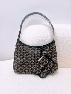 （分類：）位於 。 由 heras.luxury 提交（商品編號 1467993467，圖片 1）。簡介： 。